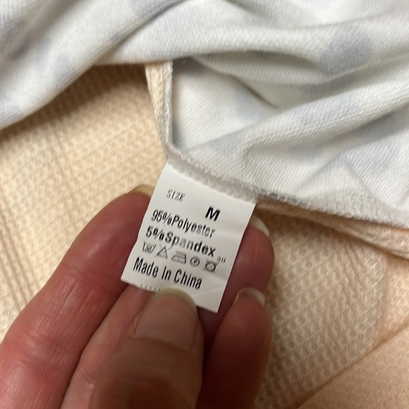 Perfect condition boutique top. - Picture 11 of 15